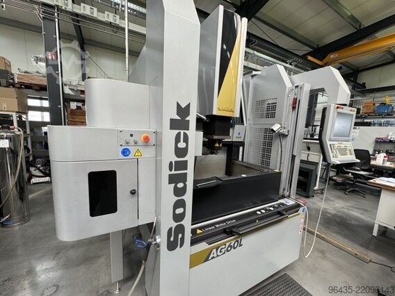 Wire eroding machine Sodick AQ 327L und AG 60L