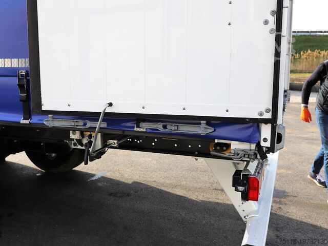 Curtain side semi-trailer Kässbohrer CENTINA FRANCESE