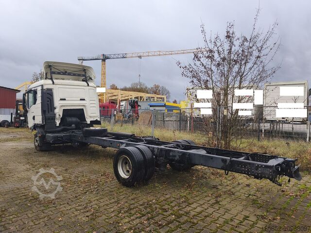 Chassis cab MAN TGL 12.250 Euro6 4x2 AHK