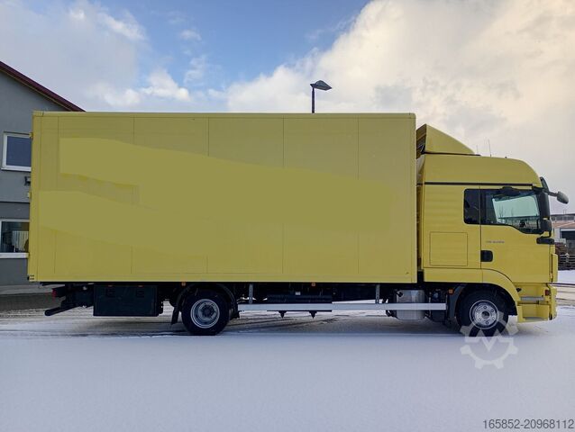 Box body MAN Koffer 8.220 TGL Euro 6 2X Schlafplatz AHK