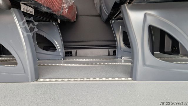 Minibus MERCEDES-BENZ Sprinter Lord Light 22 Sitzer 5 x Lagerfahrzeug