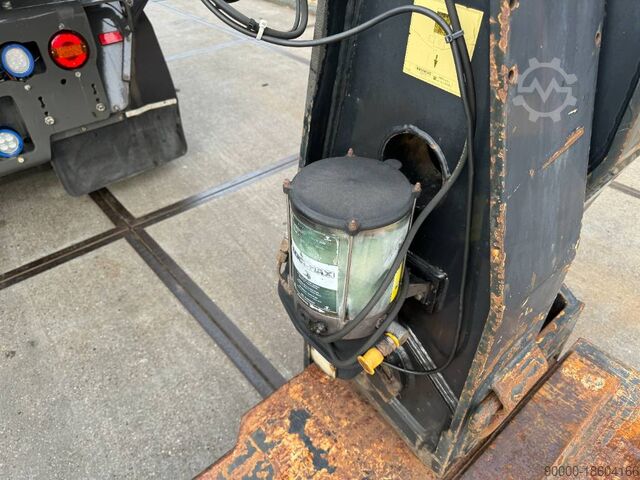 Low loader Broshuis 3ABD-48