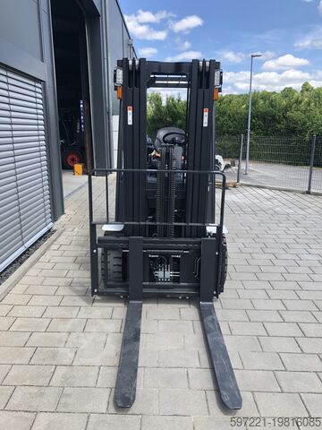 Electric - 4 wheels Bobcat B30 NS Neugerät Garantie