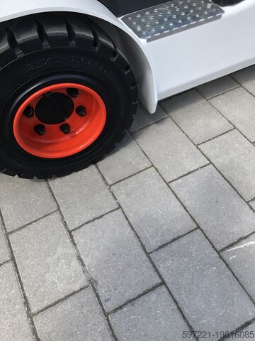 Electric - 4 wheels Bobcat B30 NS Neugerät Garantie