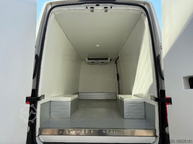 Panel van Volkswagen CRAFTER 50 FRIGO ATP