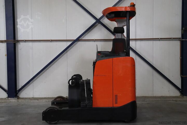 Reach truck BT RRE180E
