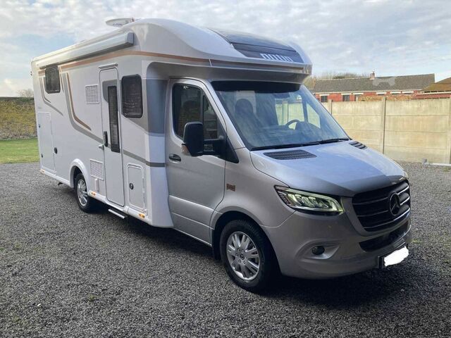 Semi-integrated camper NOTIN Ostrava  CF