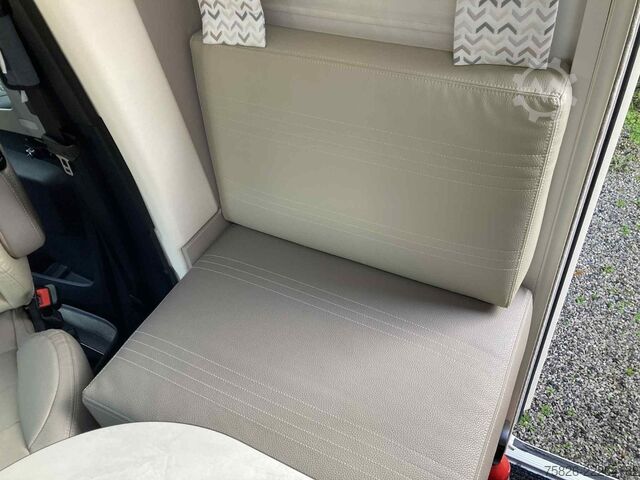 Semi-integrated camper NOTIN Ostrava  CF