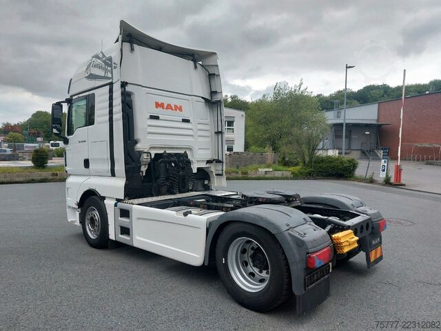 Standard tractor unit MAN TGX 18.500 XXL-INTARDER-2 Tanks- NAVI- TOP