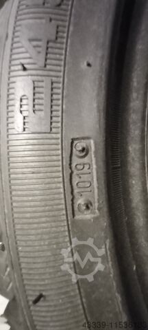 Studded tire/winter tire HAPPI WINTER TYRES T97