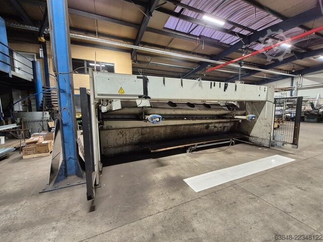 Hydraulic guillotine shear LVD MVS 50/6