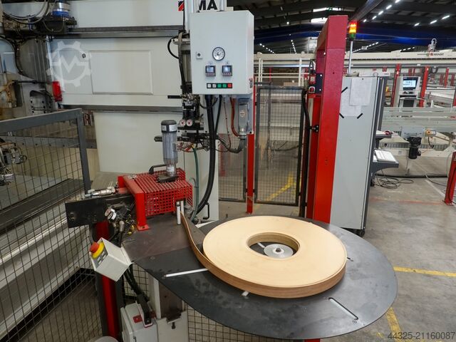 Bearbeitungszentrum mit Kantenverleimung IMA BIMA P 780