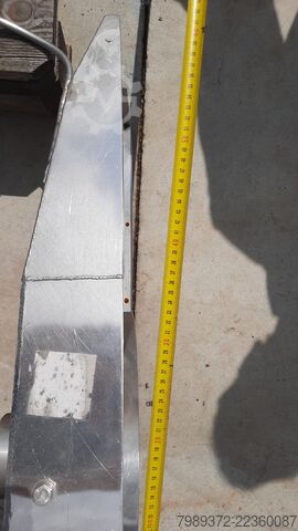 Industrial knife  