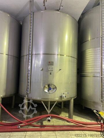 Parcitank S.A. 100hl, 150hl, 200hl Gär- und Lagerkeller (2002) Parcitank S.A. Gär- und Lagerkeller