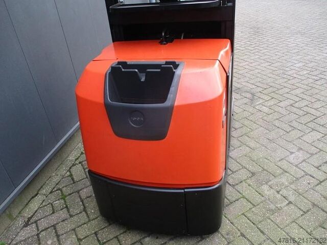 Niederhubkommissionierstapler TOYOTA OSE 100W