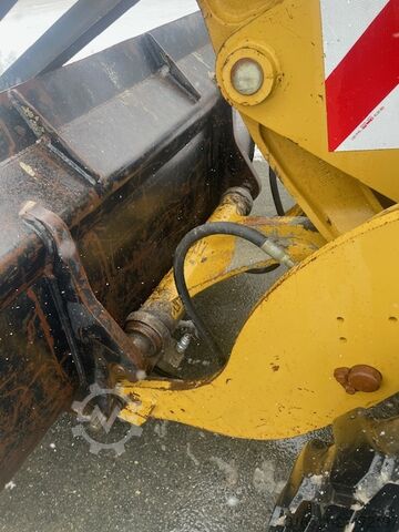 Radlader Caterpillar 906H