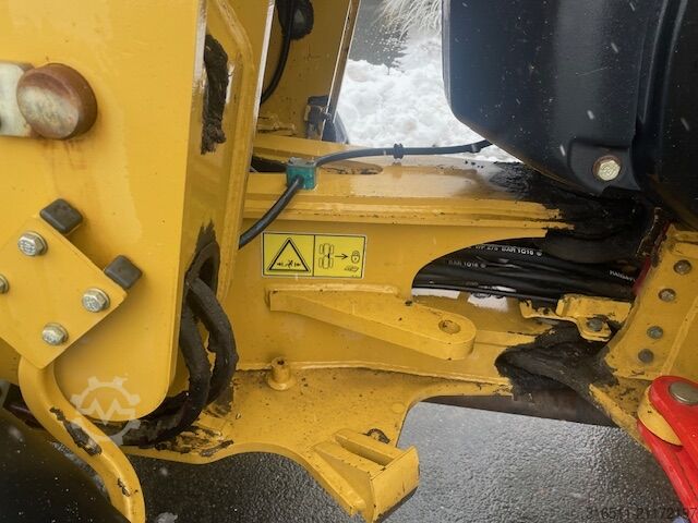 Radlader Caterpillar 906H