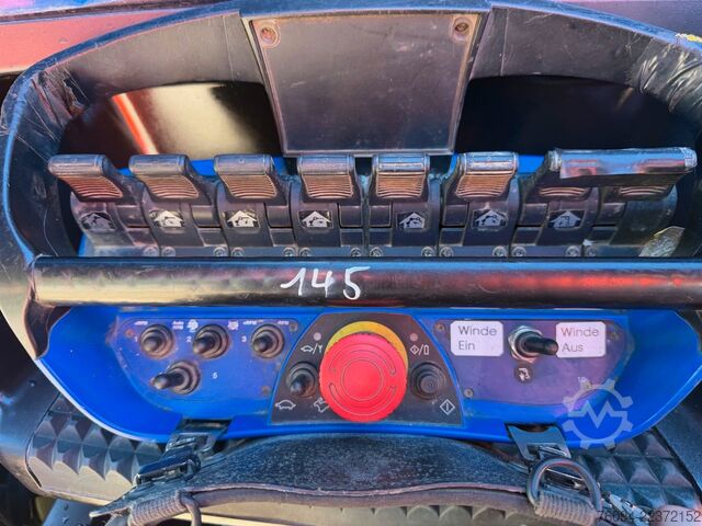 Truck mounted crane IVECO Trakker 360 4x4 Pritsche Kran 27m AHK