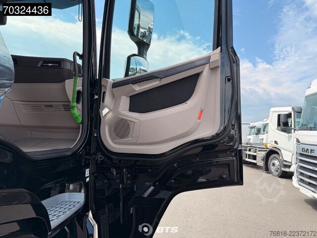 Standard tractor unit DAF XG 530 4X2 FT - ZF + Navi + Alcantara + Schwarz
