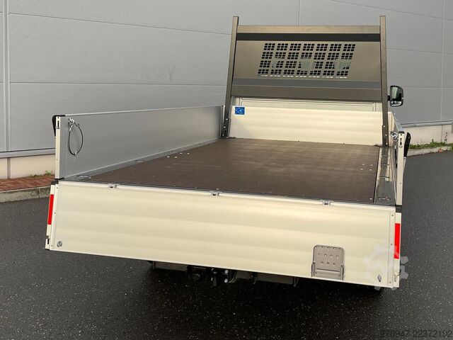 Pritschenwagen MAN TGE 3.180 Pritsche DOKA LR 4x4 ACC LED DIFF-SPER