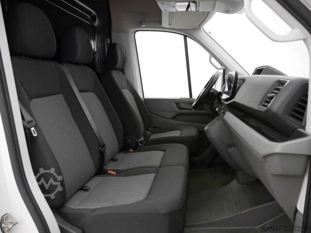 High top van VW Crafter Kasten 35 L4H3 NAV RFK äden