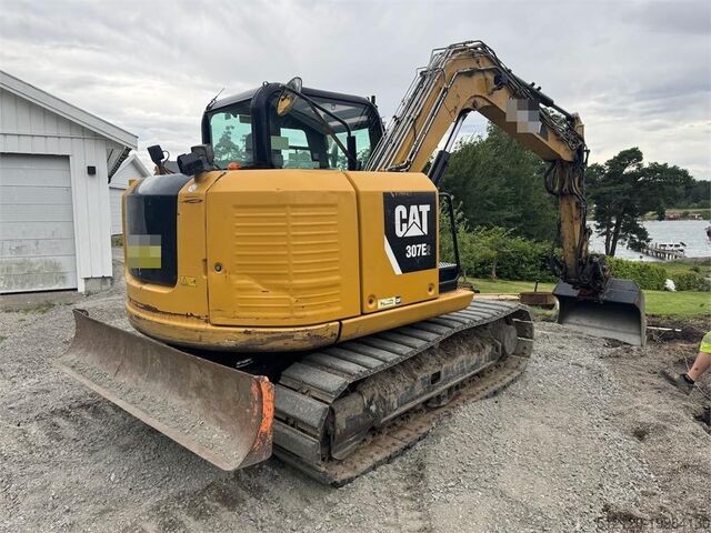 Crawler excavator Caterpillar 307E2