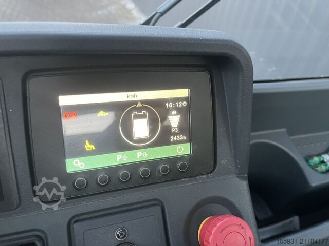 Schlepper Jungheinrich EZS7280