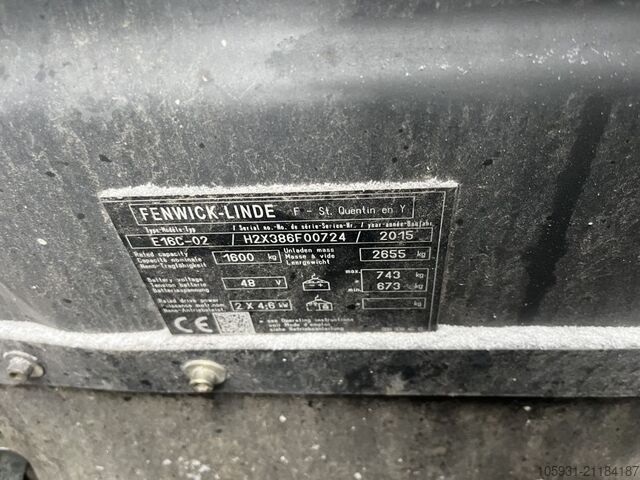 Electric 3-wheel forklift Linde E16C-02