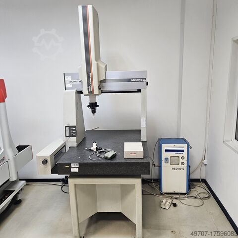 Coordinate measuring machine Mitutoyo EURO M547 