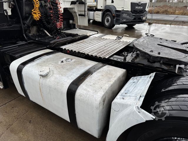 Standard SZM MAN TGX 18.440 XLX * RETARDER * 2 X TANK * TÜV * E6