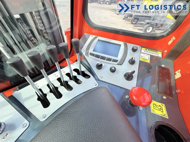 4-way forklift Combilift C3000ET TRIPLEX 5940 WIDE FORK POSITIONE