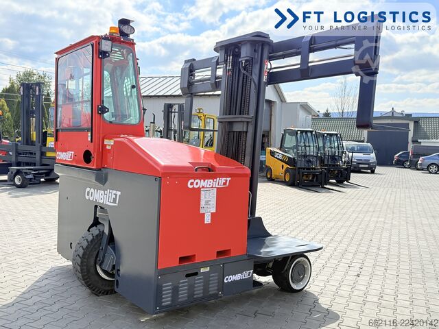 4-way forklift Combilift C3000ET TRIPLEX 5940 WIDE FORK POSITIONE