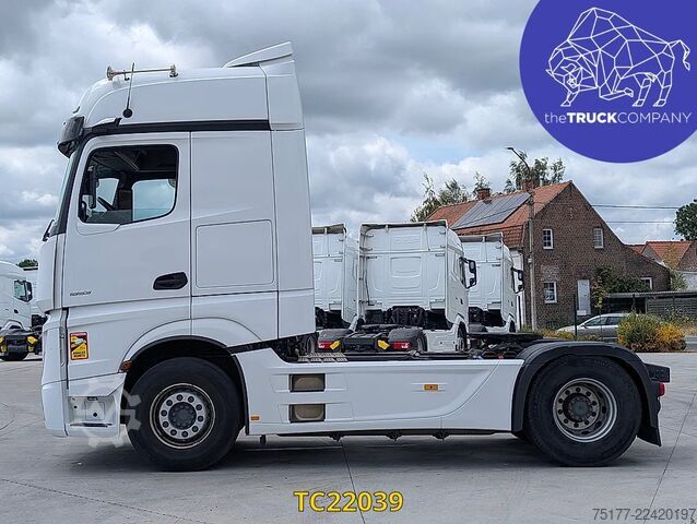 Standard-SZM Mercedes-Benz Actros L Pro Cabin 530