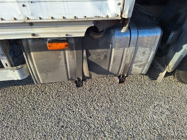 LKW mit Kofferaufbau IVECO EUROCARGO 100E21P