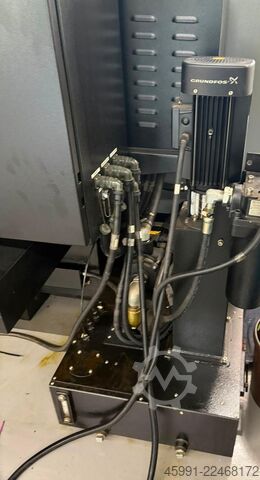 Vertical machining center HURCO VMX 30 i