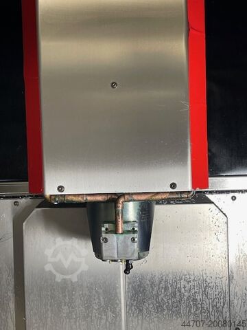 Universal-Bearbeitungszentrum HERMLE C600