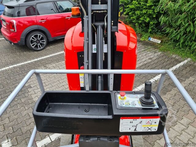 Senkrecht Hebebühne Manitou 100 VJR