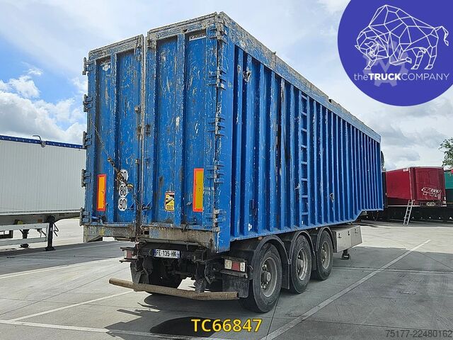 Tipper Kaiser benne transport ferrail