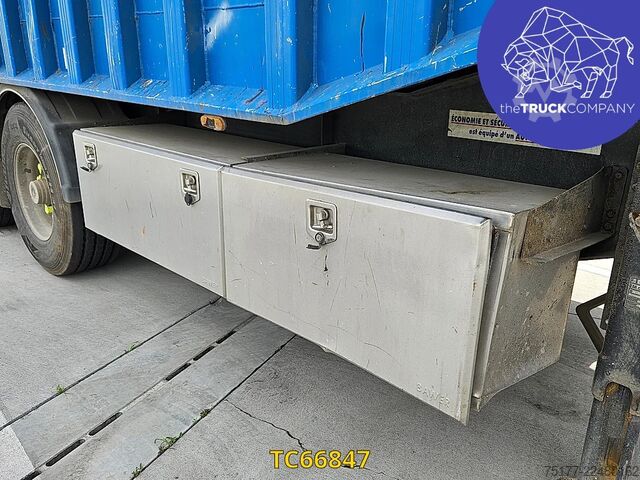 Tipper Kaiser benne transport ferrail