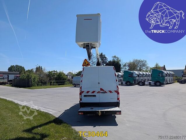 Lifting platform Renault Master 145.35 nacelle klubb