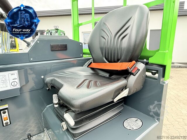 4-way forklift Combilift CB4000 GAS TRIPLEX 6450MM POSITIONER