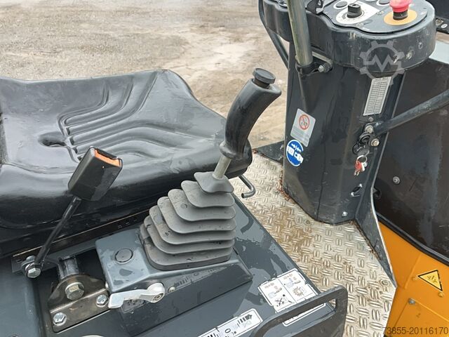 Combi Roller Bomag BW 125 AC-4