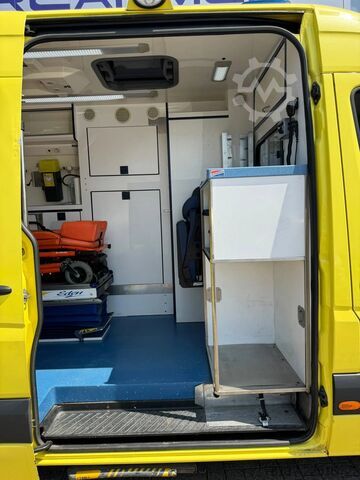 Ambulance Mercedes-Benz Sprinter 519 **V6-EURO 6-BELGIAN ORIGINE**