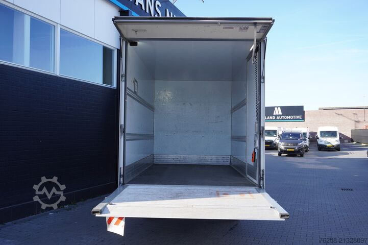 Closed box Ford Transit 2.0 TDCI L4 Bakwagen EURO 6 - Airco - C...