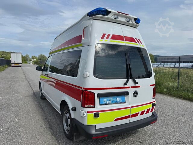 Feuerwehrfahrzeug VW VW T6.1, 2.0 TDI, mit Rampe, Trage und Sessel