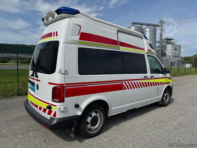 Feuerwehrfahrzeug VW VW T6.1, 2.0 TDI, mit Rampe, Trage und Sessel