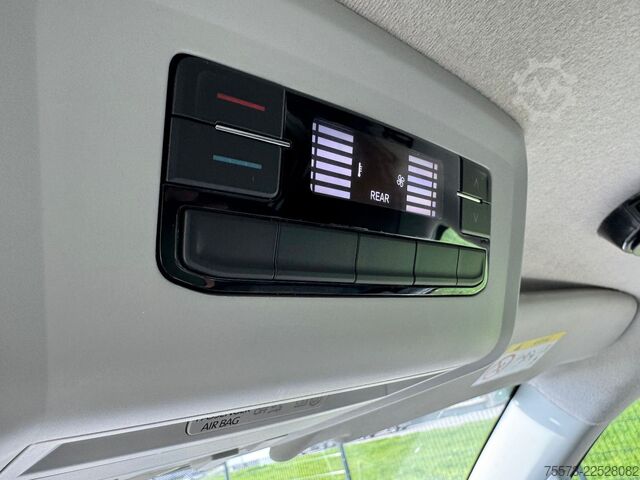 Feuerwehrfahrzeug VW VW T6.1, 2.0 TDI, mit Rampe, Trage und Sessel