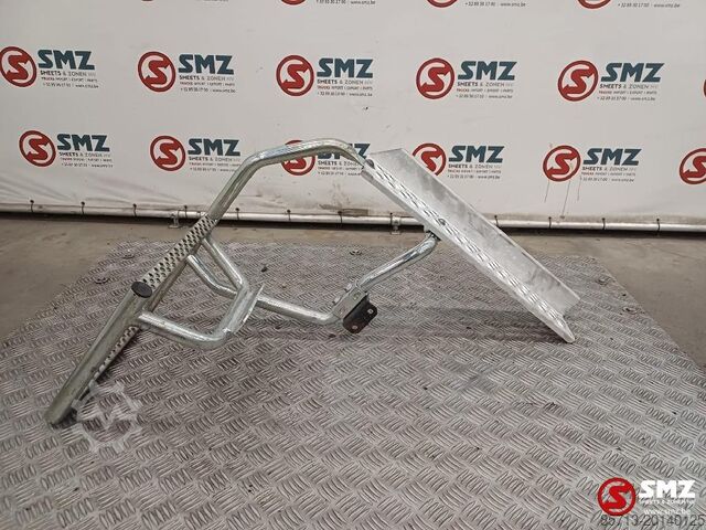 Chassis part Mercedes Occ trap batterijbak Mercedes