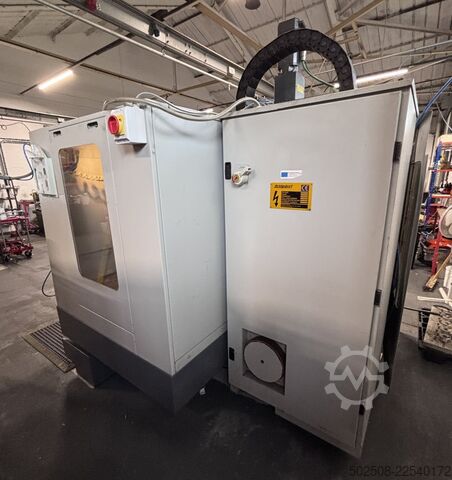 Vertikales Bearbeitungszentrum BRIDGEPORT VMC 800/22 CNC