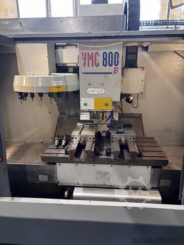 Vertikales Bearbeitungszentrum BRIDGEPORT VMC 800/22 CNC